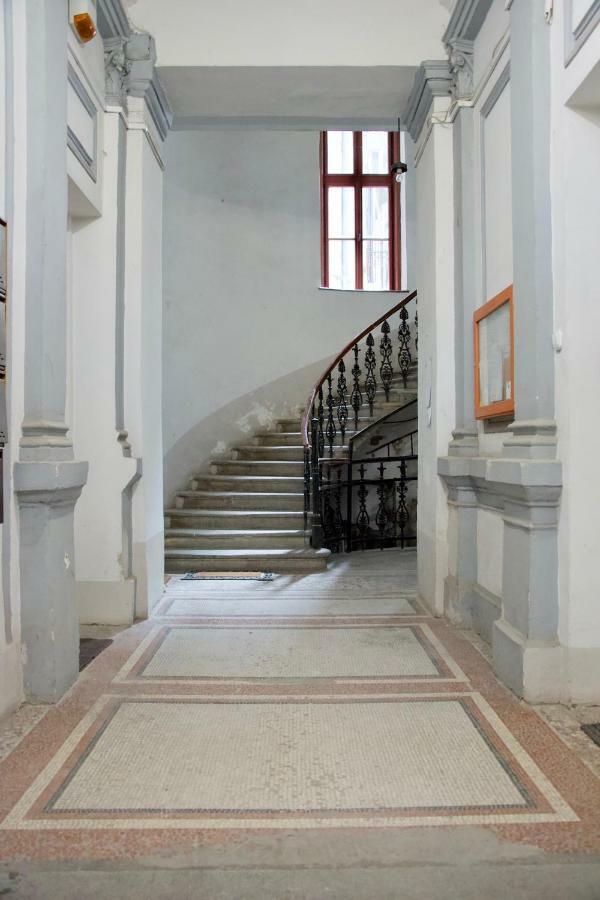 Luxury Apartment By Hi5 - Havas Street Budapest Kültér fotó